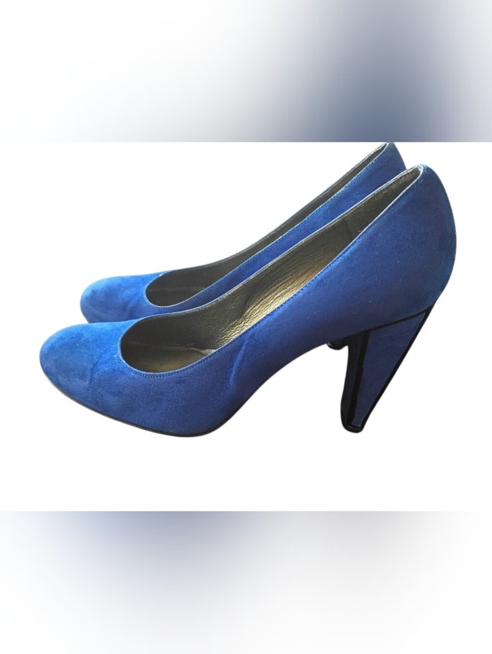 Stuart Weitzman Blue Suede Heels Pumps Size 7 Round Toe Business Casual Office